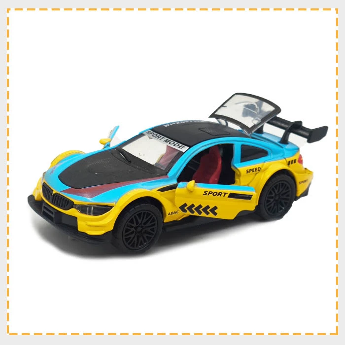 ماکت ماشین فلزی خارجی فروشگاه اسباب بازی پیشوا
