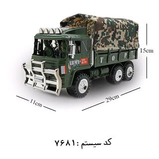 کامیون ارتشی با سرباز آتاتویز